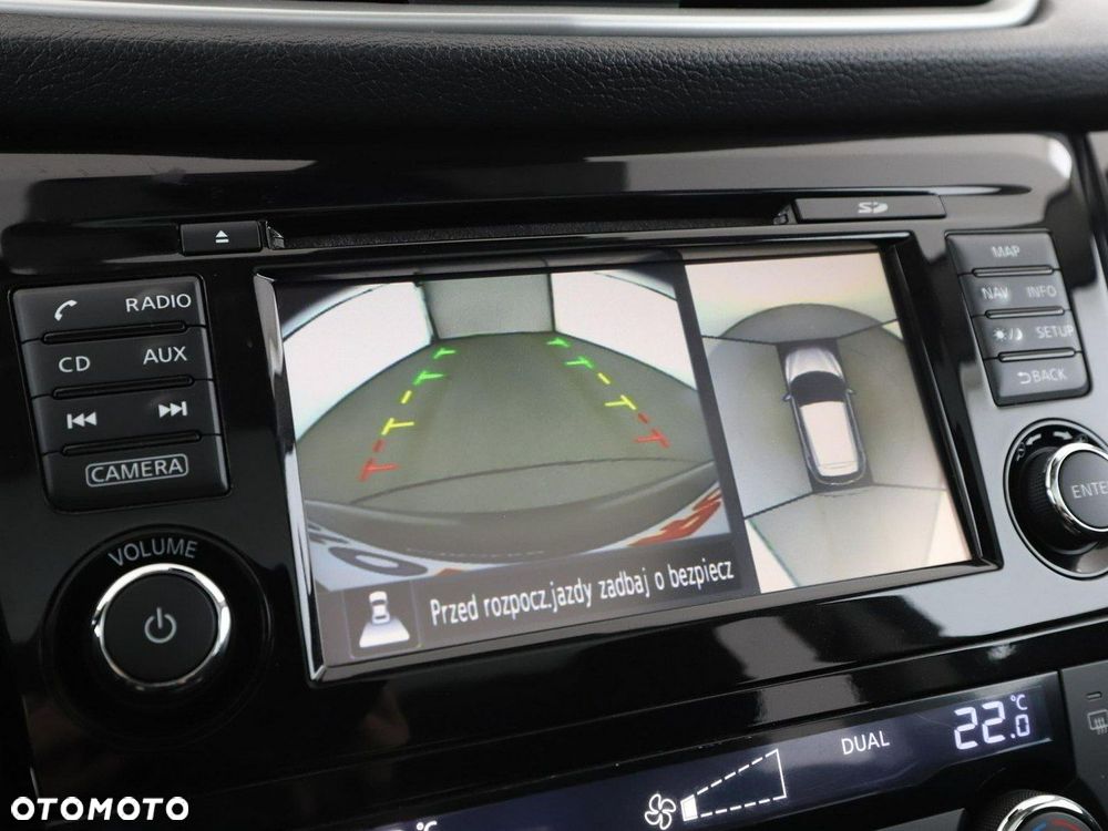 Nissan Qashqai 1.6 DCi Xtronic TEKNA - 24