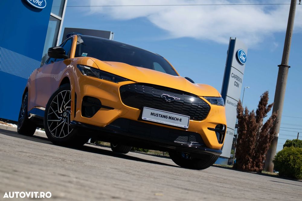 Ford Mustang Mach-E - 13