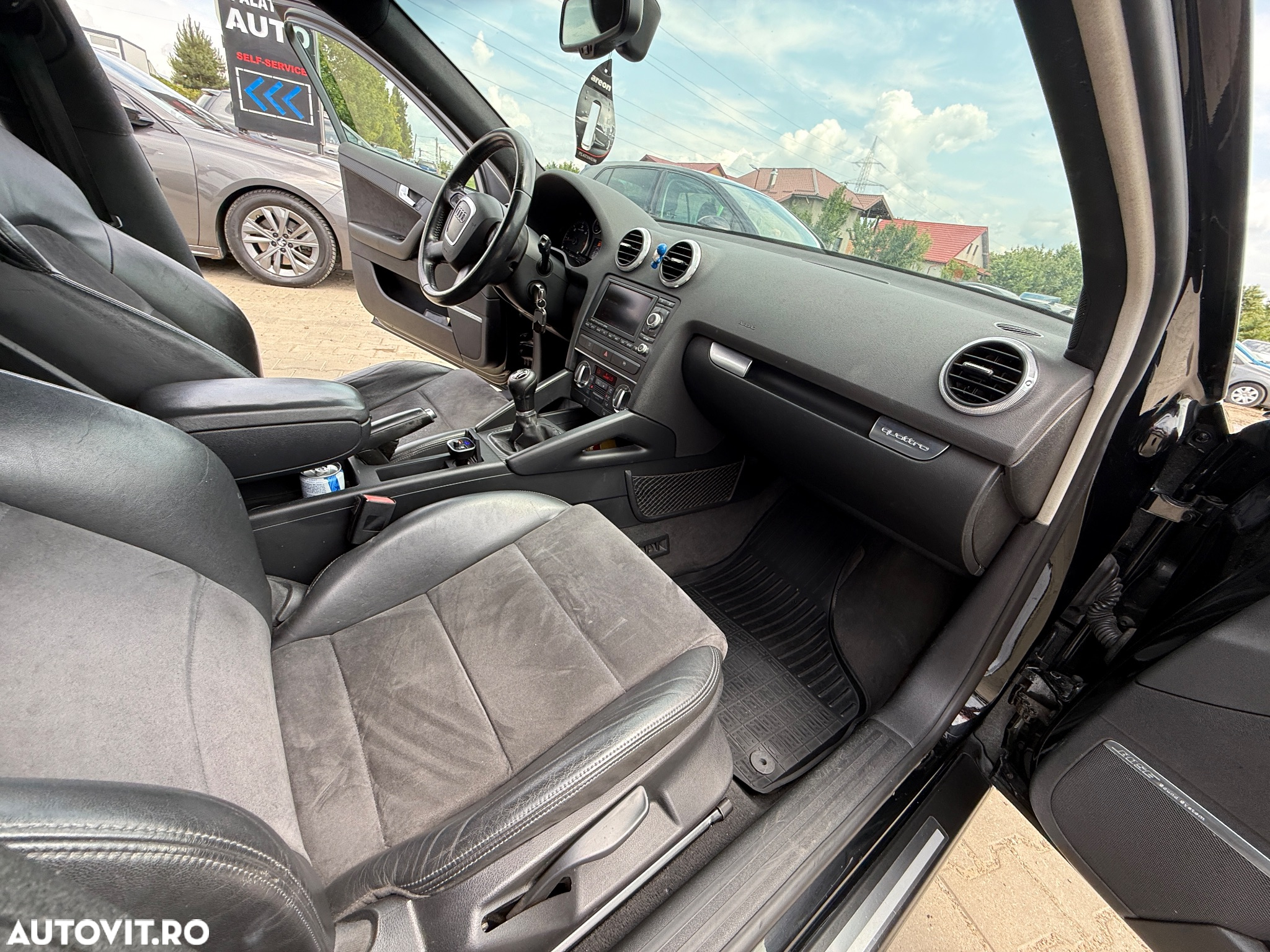 Audi A3 2.0 TDI Sportback DPF quattro Attraction - 8