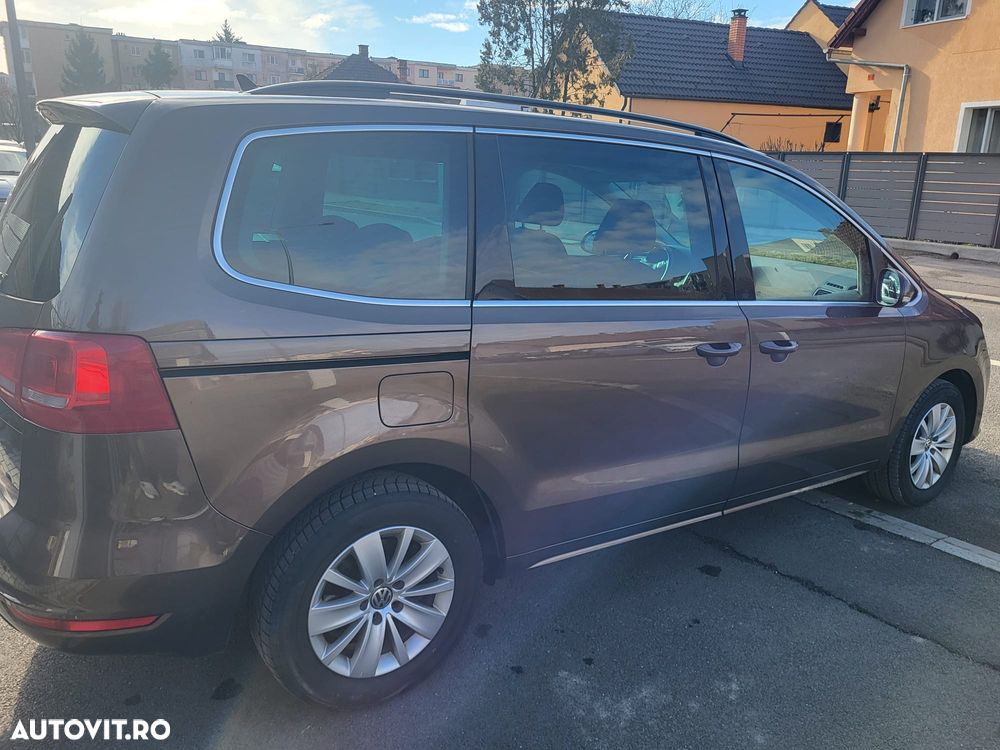 Volkswagen Sharan 2.0 TDI DSG BlueMotion Technology Comfortline - 4
