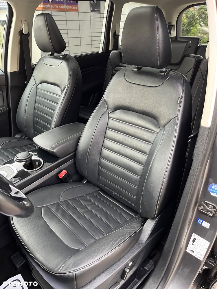 Ford Galaxy 2.0 EcoBlue S&S TITANIUM - 36
