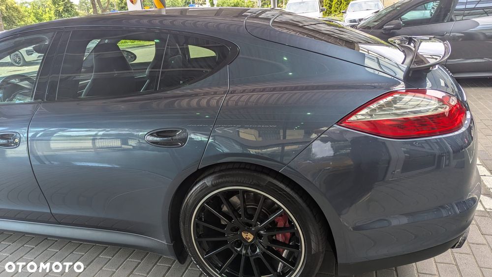 Porsche Panamera GTS - 5