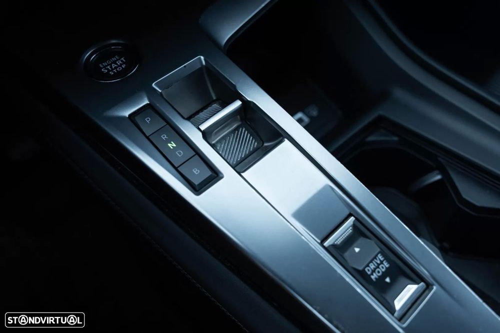 Peugeot 308 1.6 Hybrid Allure e-EAT8 - 15