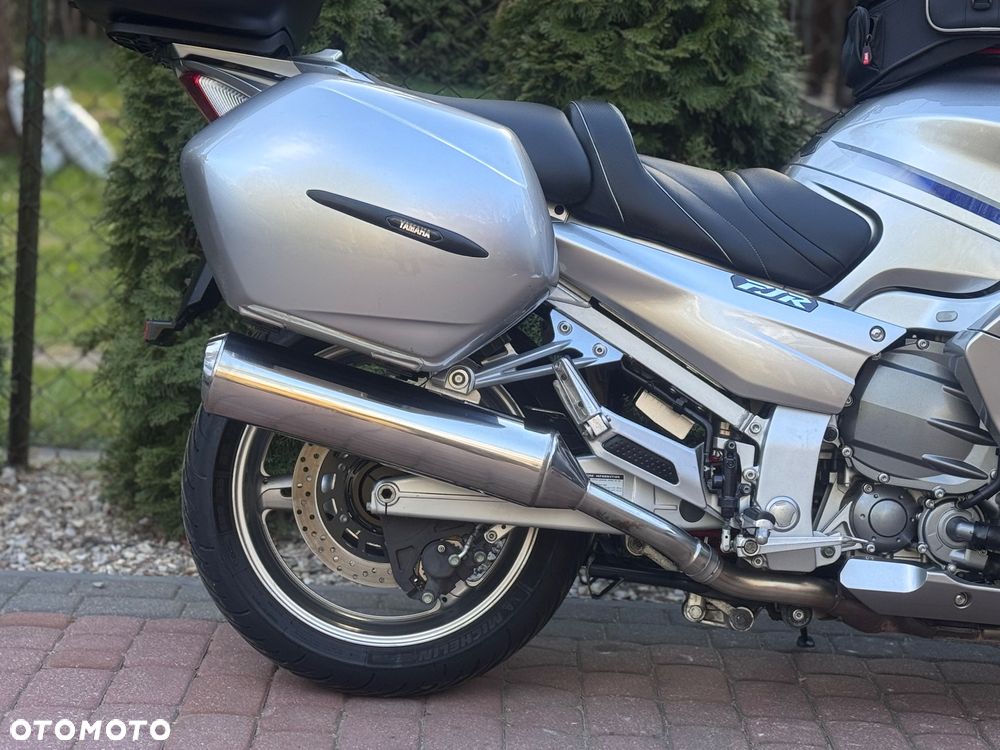 Yamaha FJR - 9