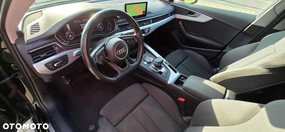 Audi A4 Avant 2.0 TDI ultra S tronic - 19