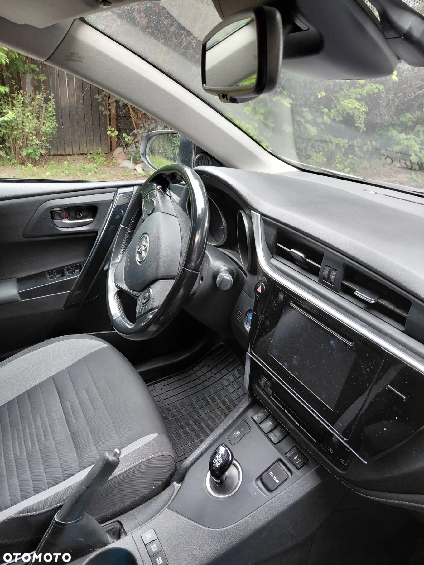 Toyota Auris Hybrid 135 Comfort - 4