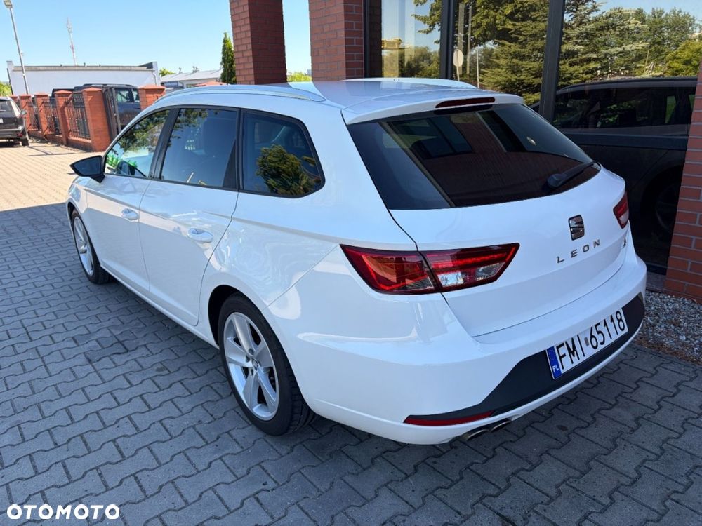 Seat Leon Sportstourer 2.0 TDI FR - 4