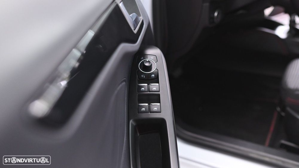 Ford Focus 1.0 EcoBoost MHEV ST-Line X Aut. - 48