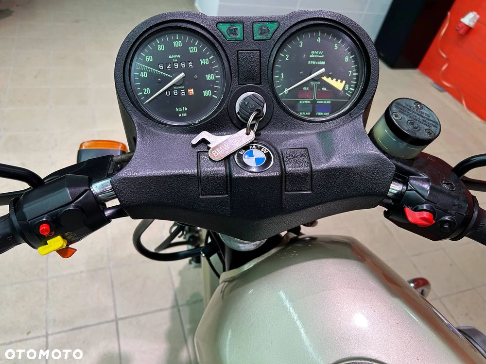 BMW R - 8