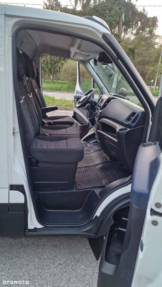 Iveco DMC 3.5 TONY**6.10 ZABUDOWA**50C18**DAILY**70C18**35 180**SKRZYNIOWY**SPRINTER** - 9