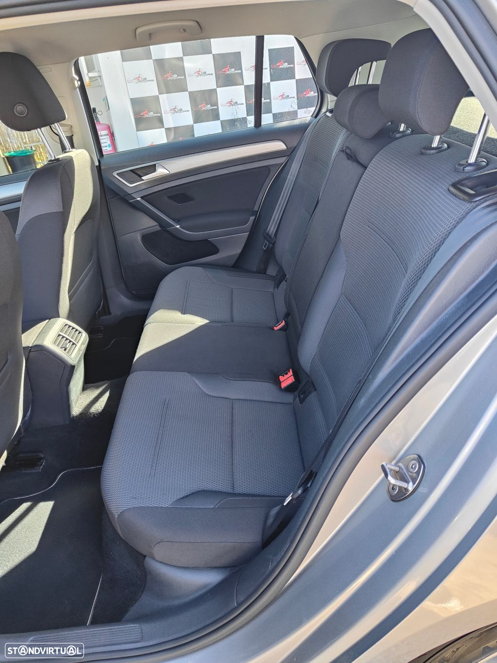VW Golf 1.0 TSI Trendline - 9