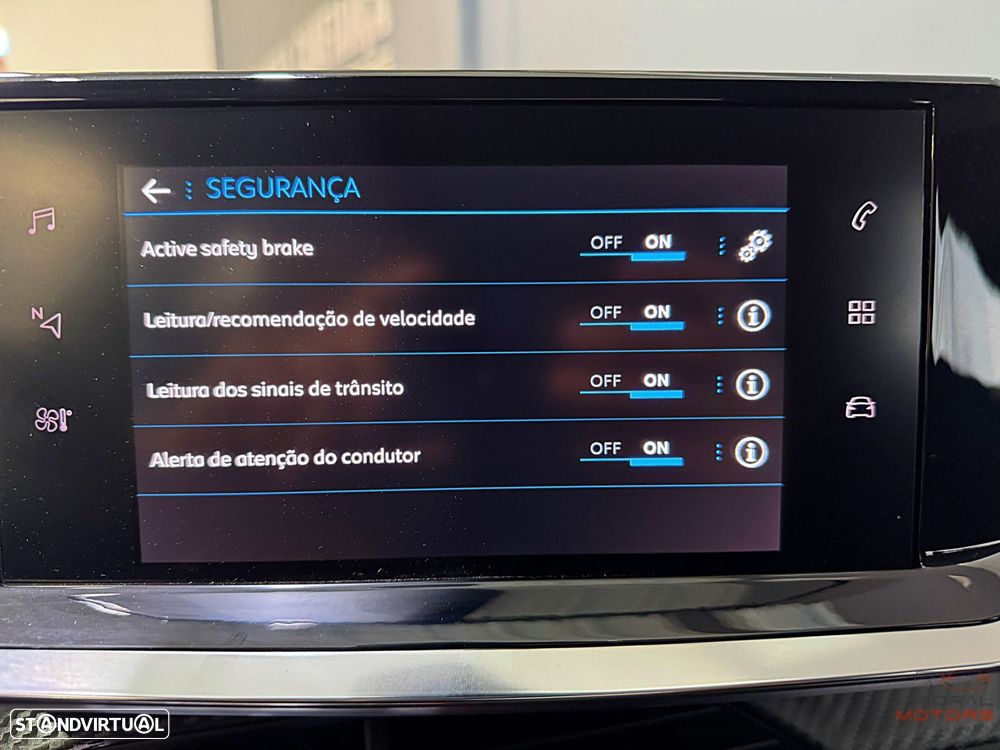 Peugeot 208 1.2 PureTech Allure - 32