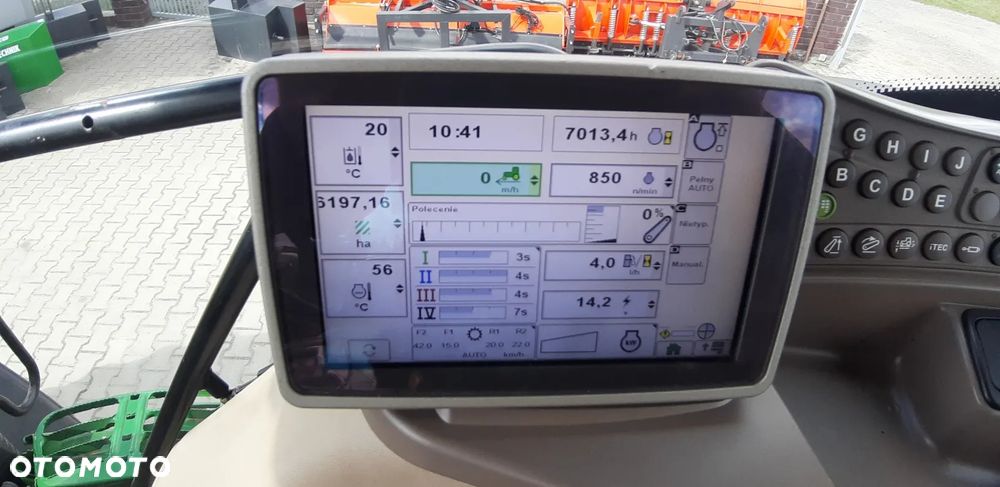 John Deere 6210 R - 19