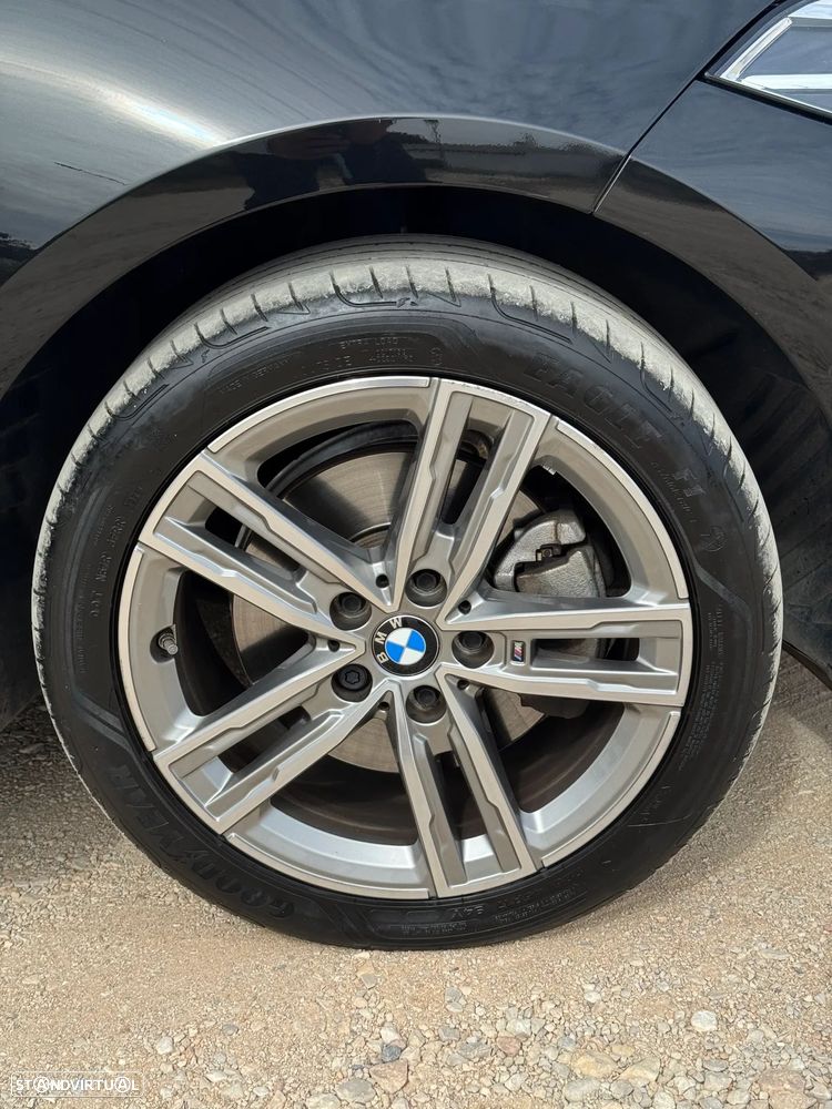 BMW 116 d Pack Desportivo M Auto - 9