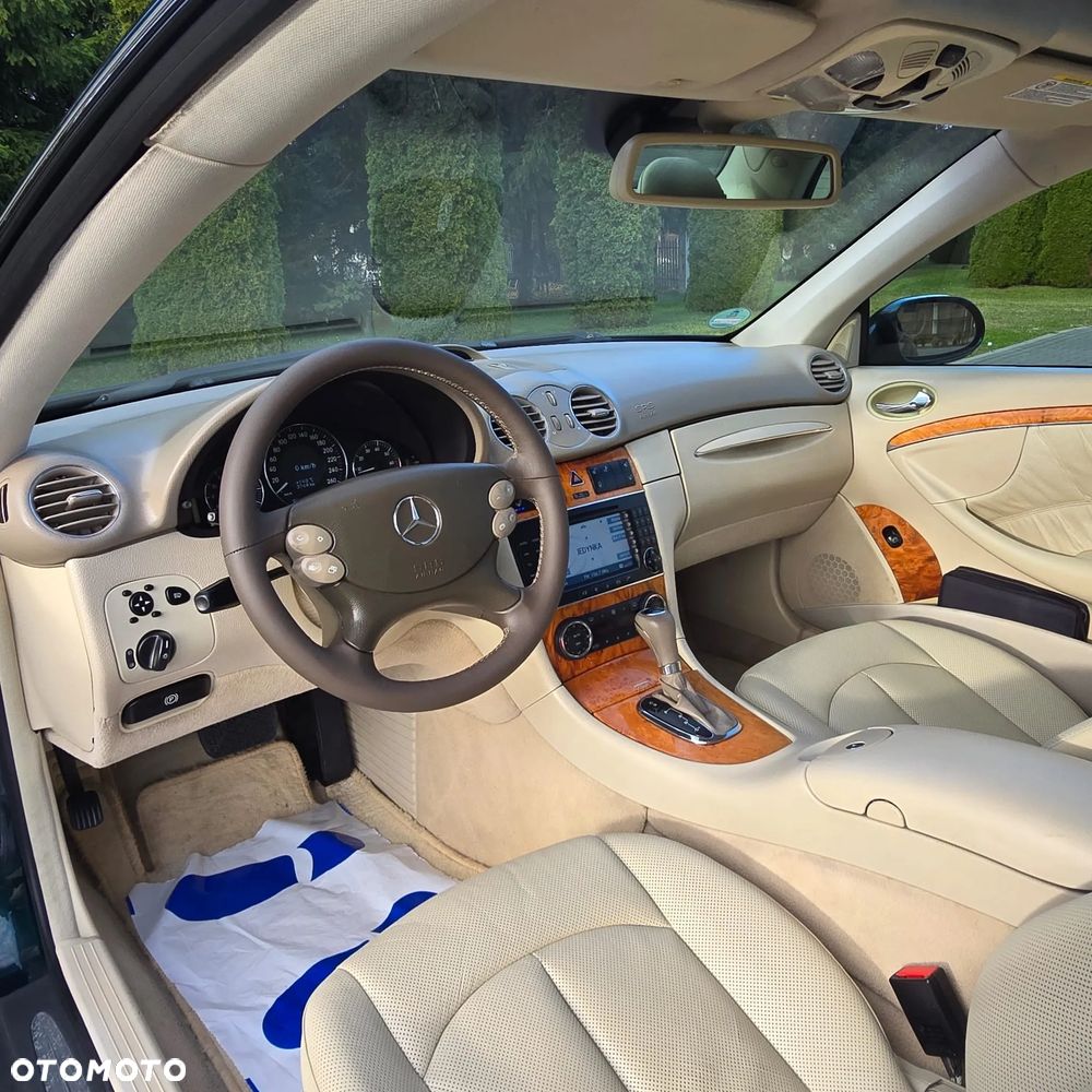 Mercedes-Benz CLK 320 Avantgarde - 24