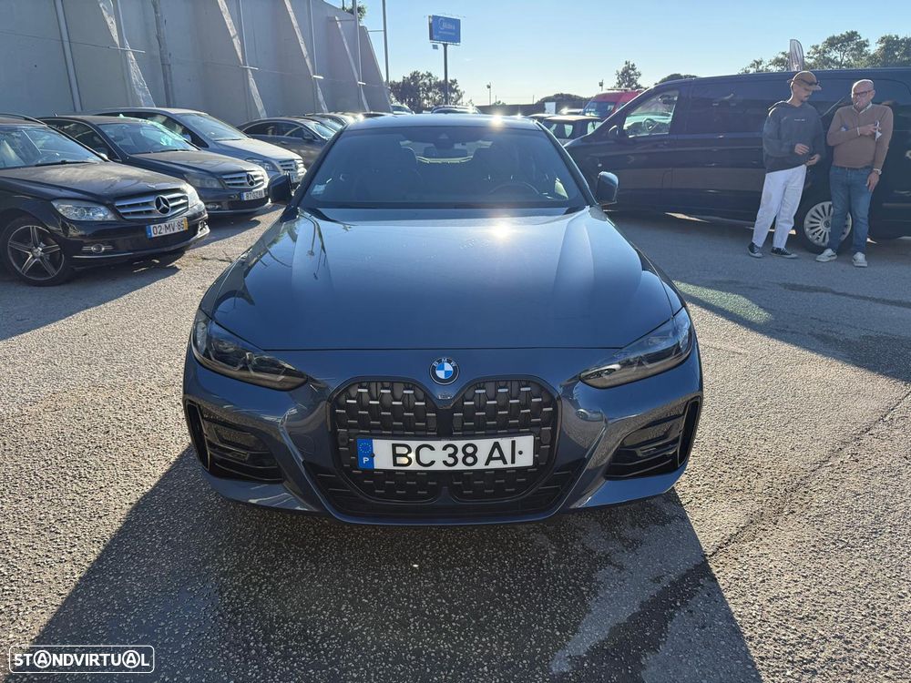 BMW 420 i Pack Desportivo M Auto - 3