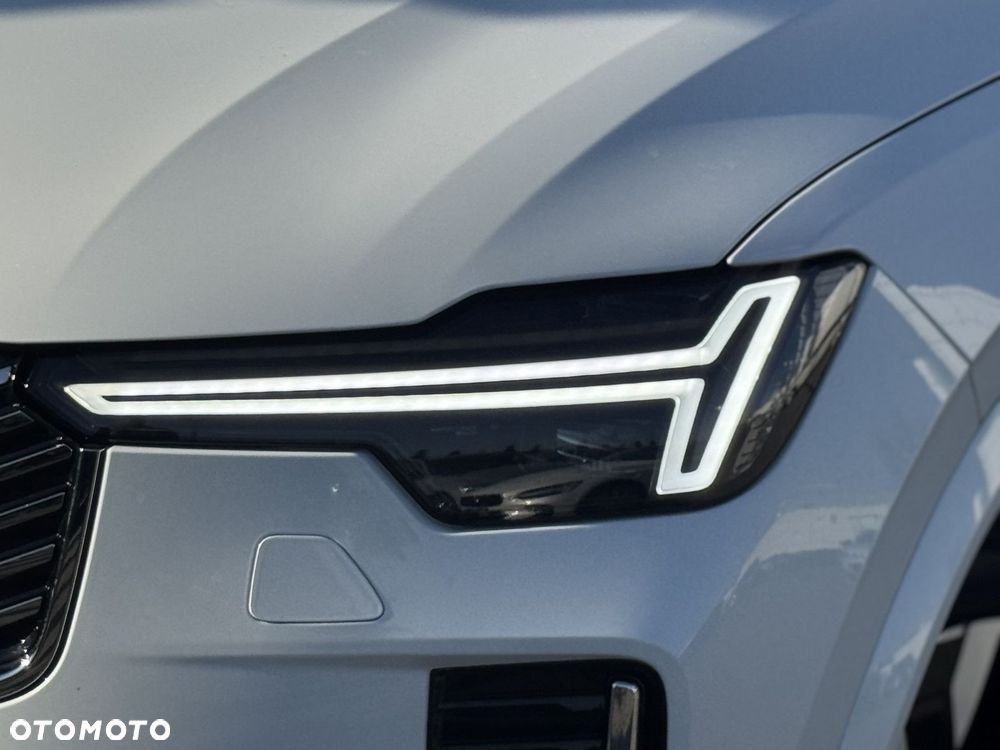 Volvo XC 90 - 37