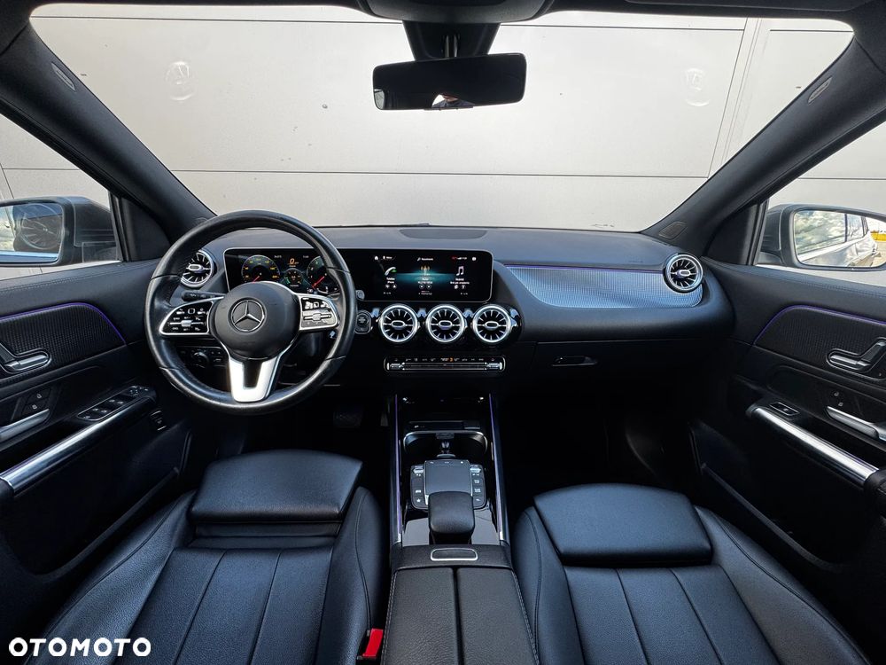 Mercedes-Benz GLA 250 8G-DCT - 14