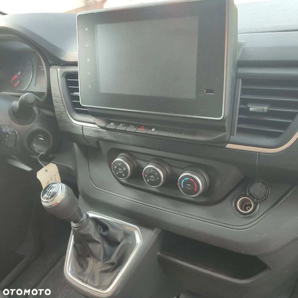 Nissan Primastar - 4