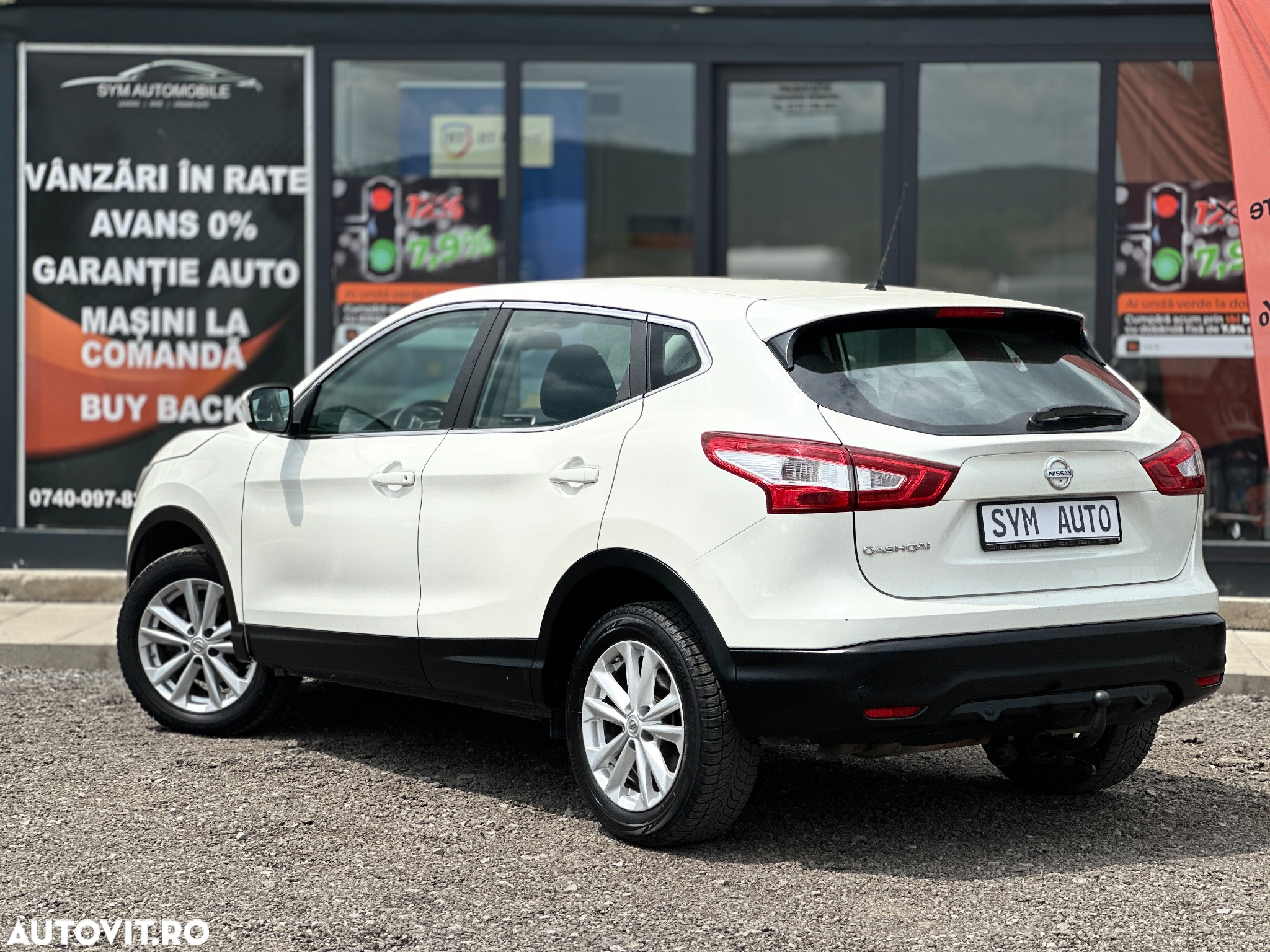 Nissan Qashqai 1.2 DIG-T N-Vision - 4