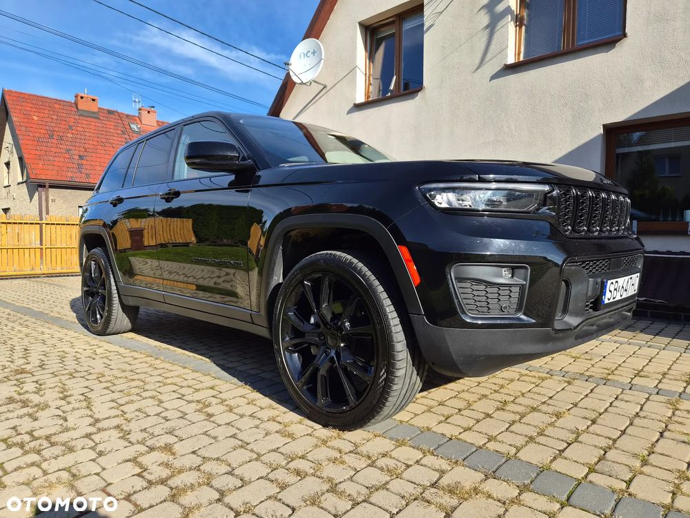 Jeep Grand Cherokee - 26