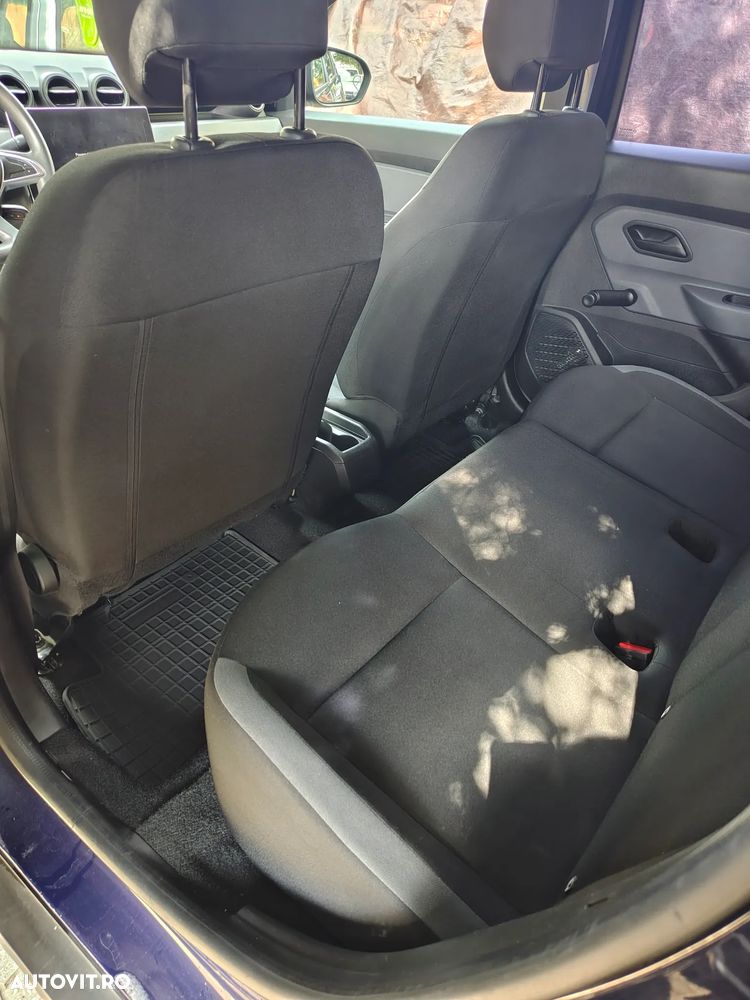 Dacia Duster TCe 100 Essential - 8