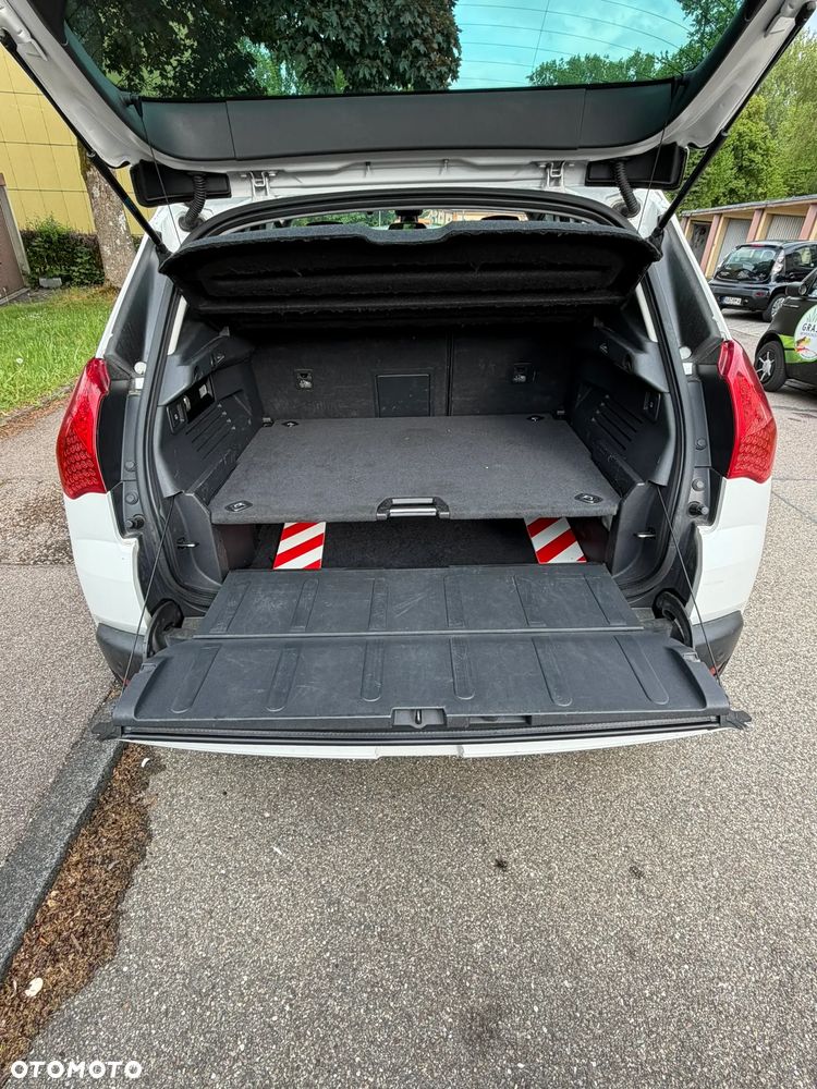 Peugeot 3008 1.6 Allure - 19