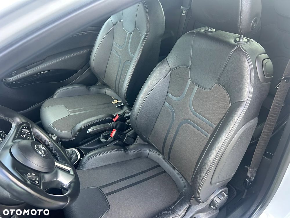 Opel Adam - 32