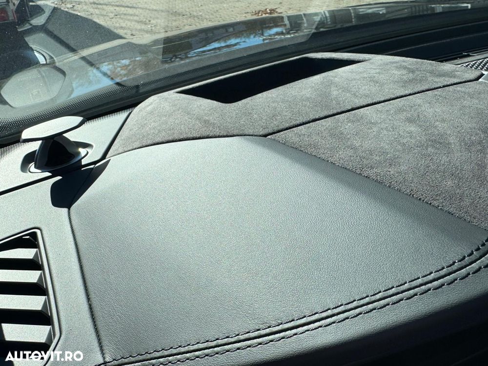 Lamborghini URUS - 12