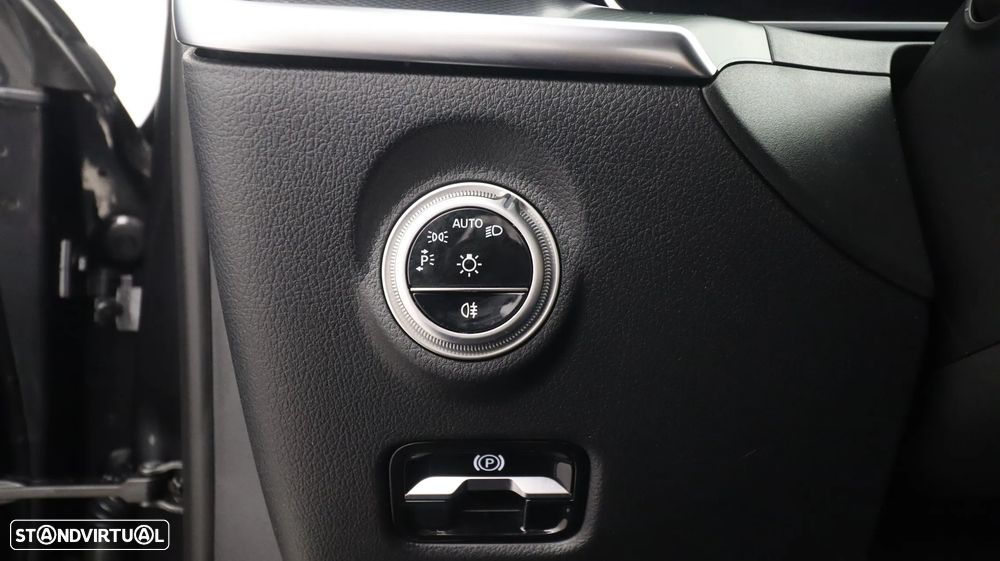 Mercedes-Benz C 220 d Avantgarde - 22