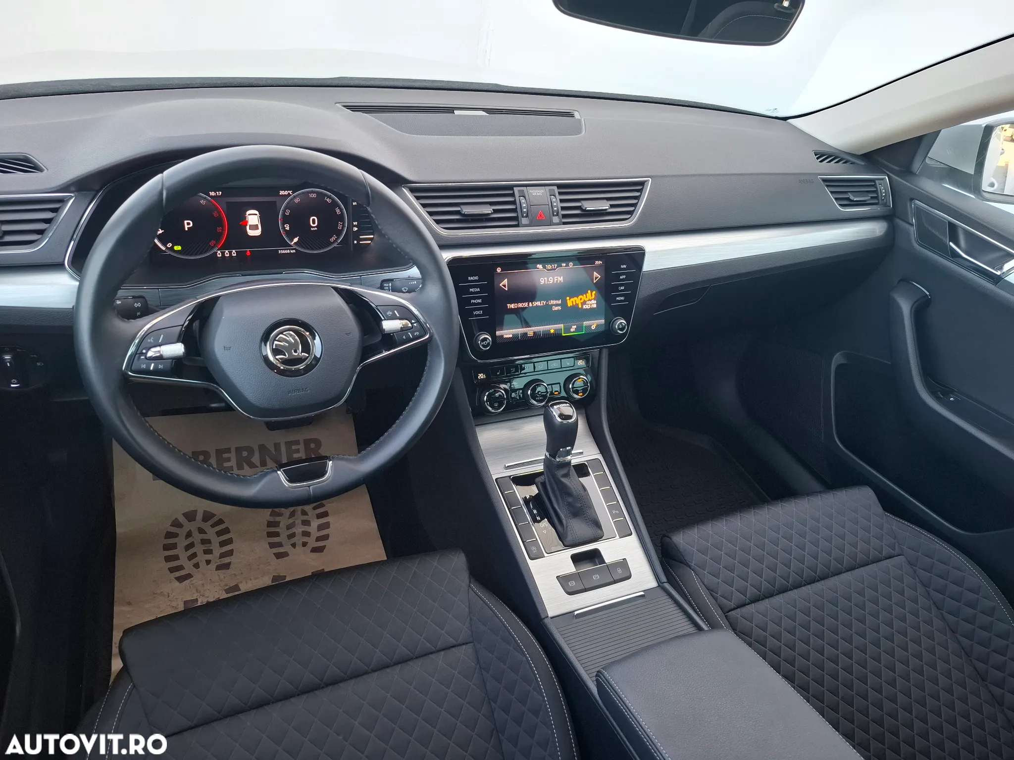Skoda Superb 2.0 TDI DSG Ambition - 5
