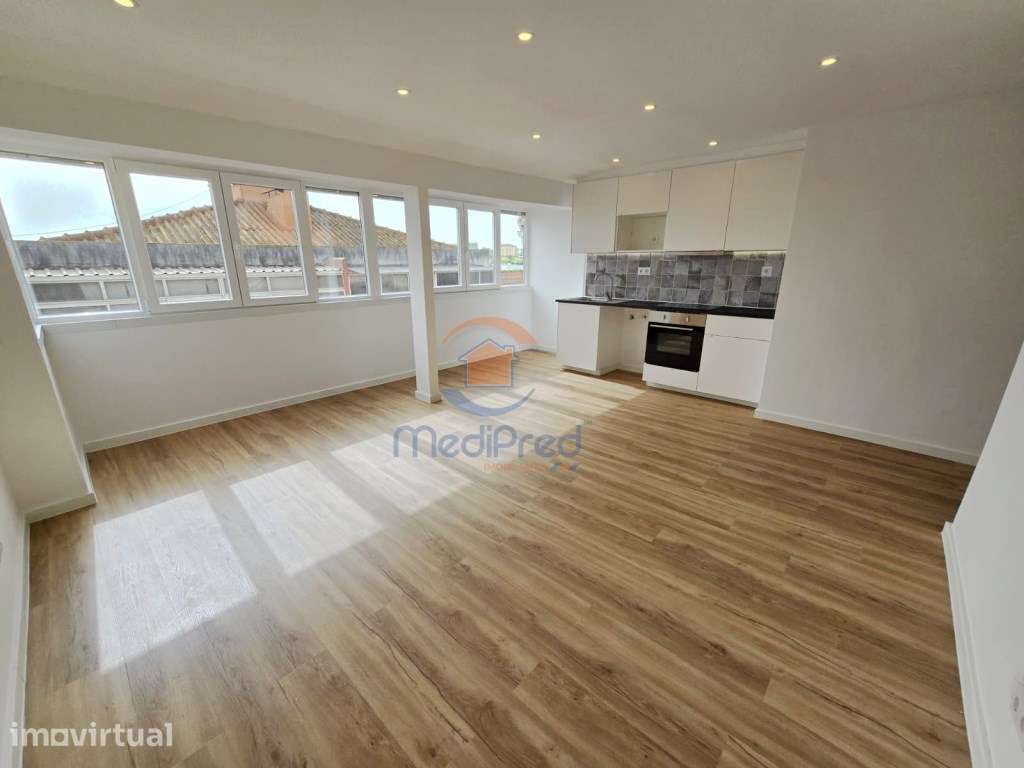 Apartamento T3 com Varanda | Cacém - Grande imagem: 2/9