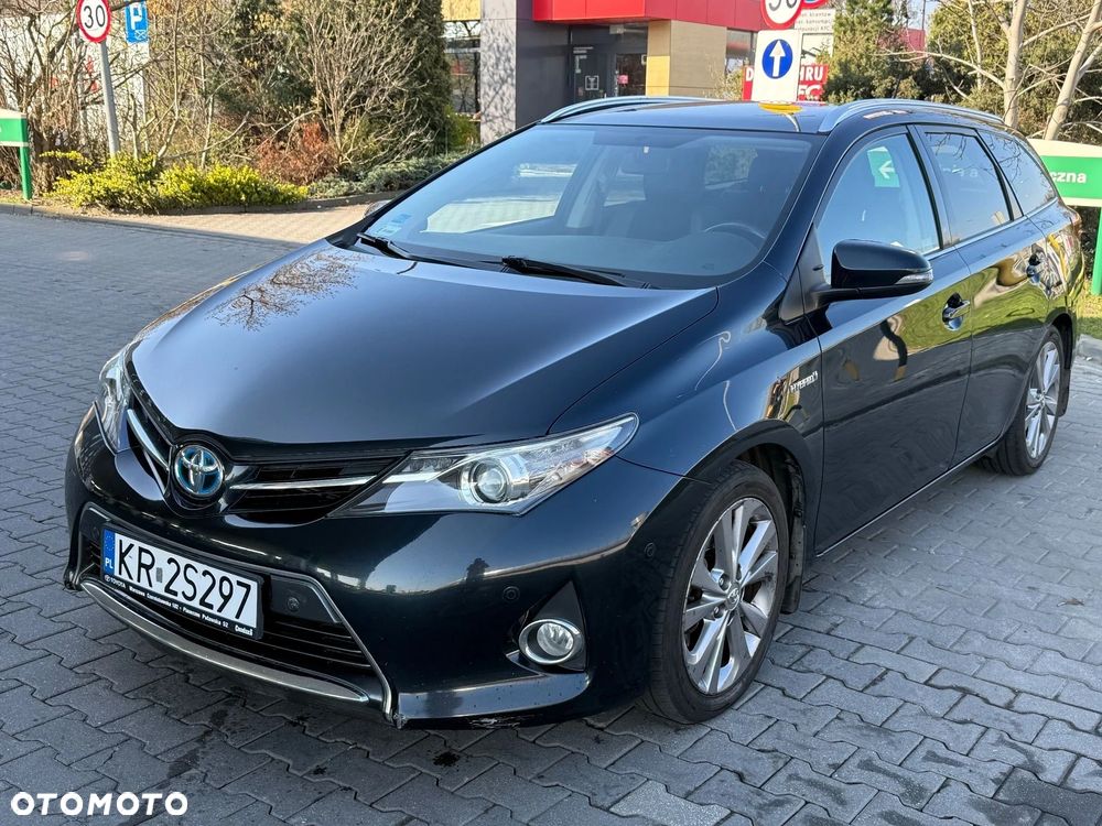 Toyota Auris - 1