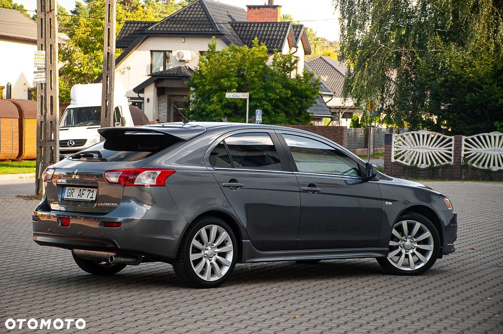 Mitsubishi Lancer 1.8 Intense - 18