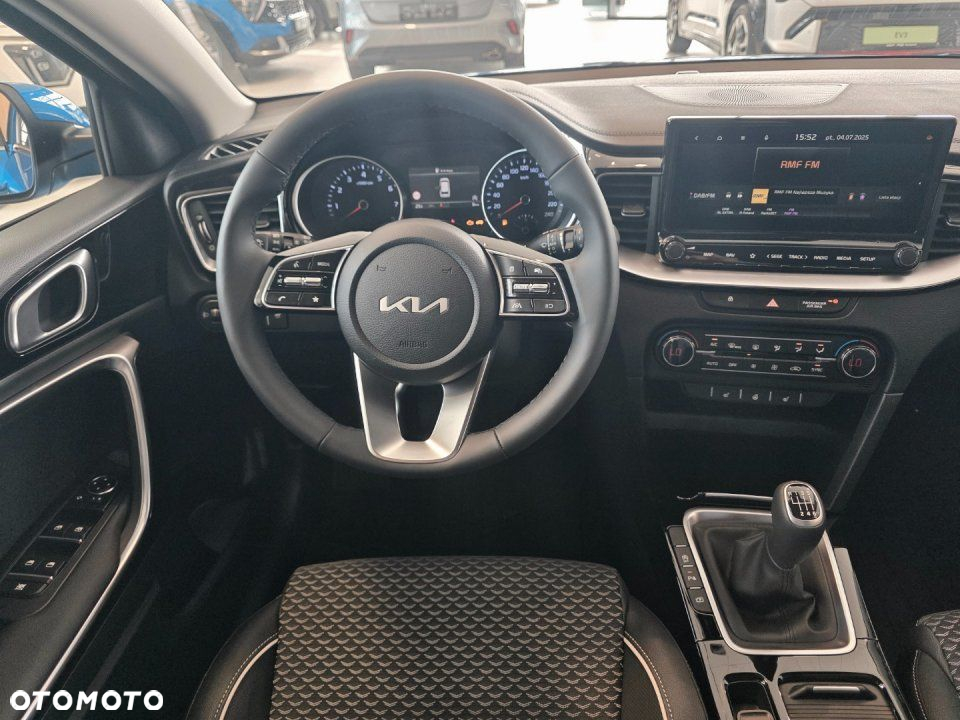 Kia Ceed - 14