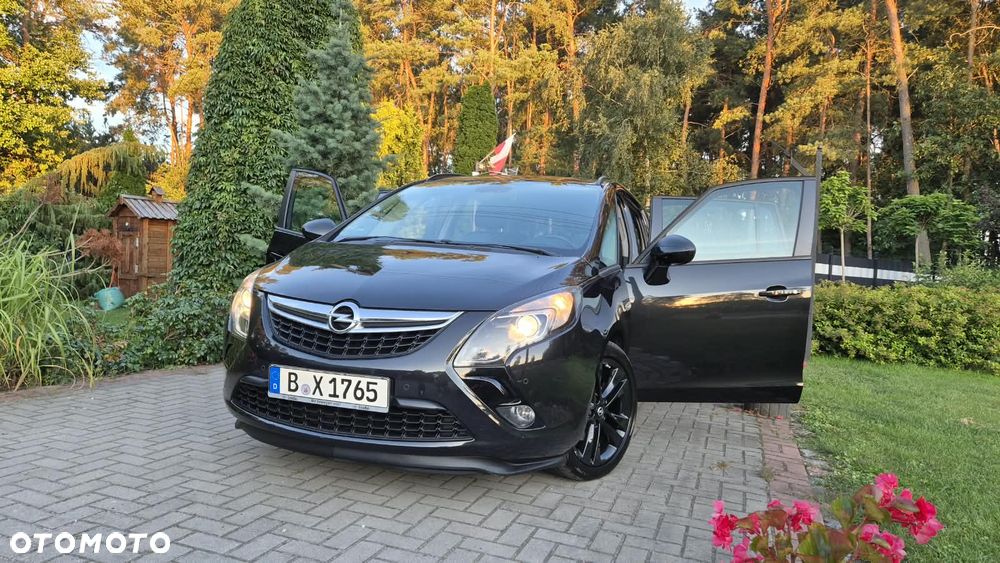 Opel Zafira - 1