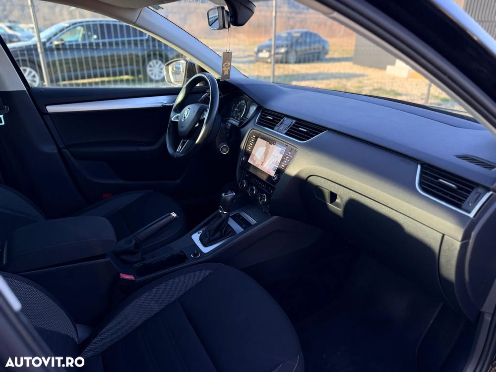 Skoda Octavia 1.6 TDI DSG Ambition - 16