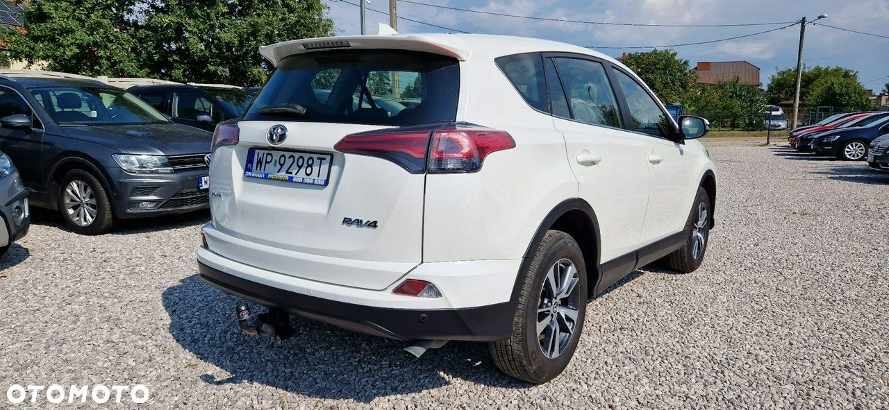 Toyota RAV4 - 11