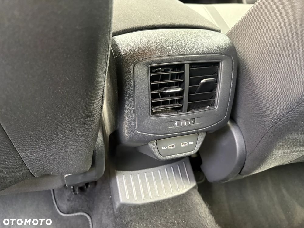 Volkswagen T-Roc 1.5 TSI Life DSG - 12