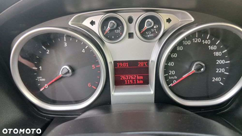 Ford Focus - 16