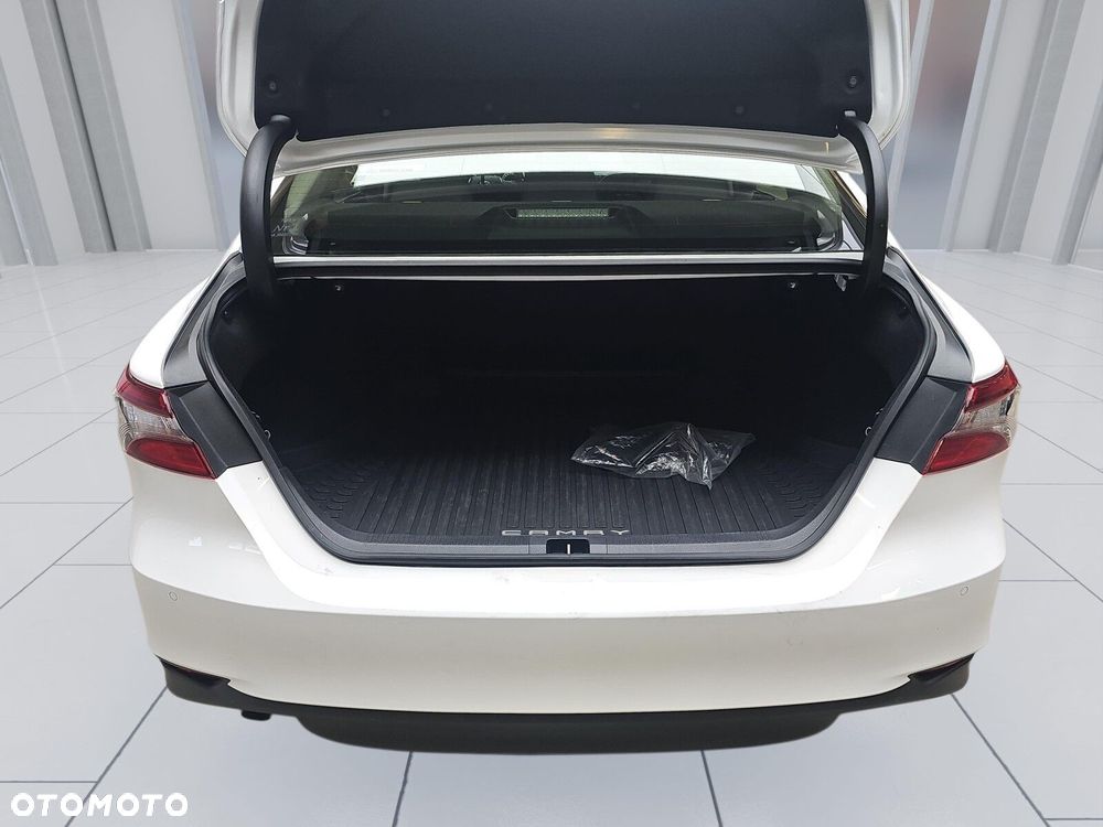 Toyota Camry 2.5 Hybrid Comfort CVT - 20