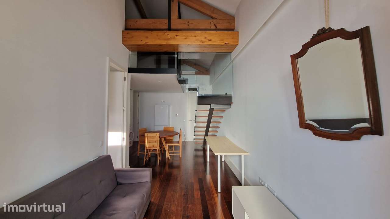 Apartamento T2 Mezanine ao metro Trindade - Grande imagem: 4/16