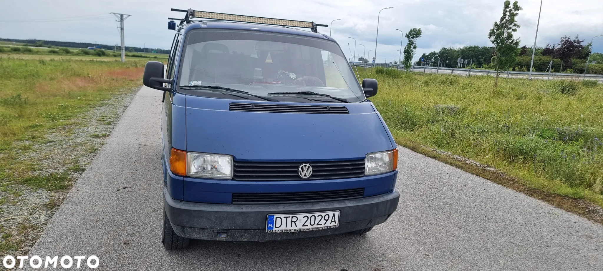 Volkswagen Caravelle - 4