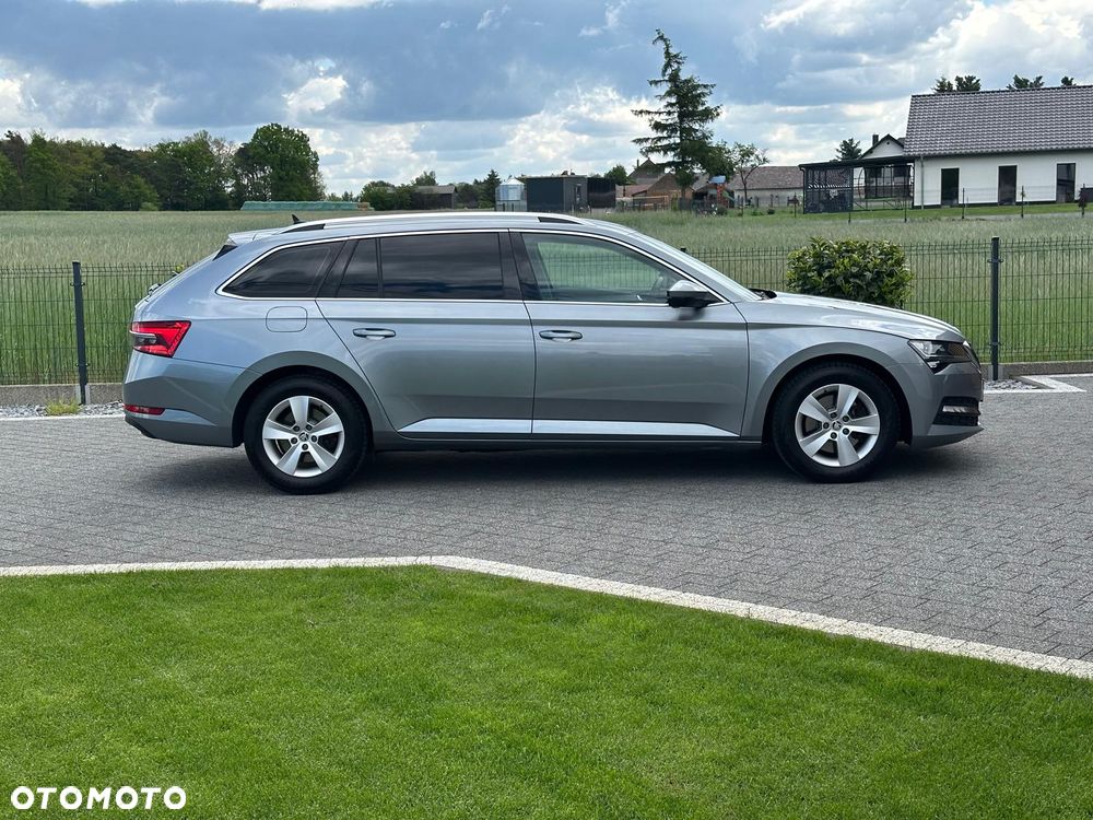 Skoda Superb 2.0 TDI Ambition - 11