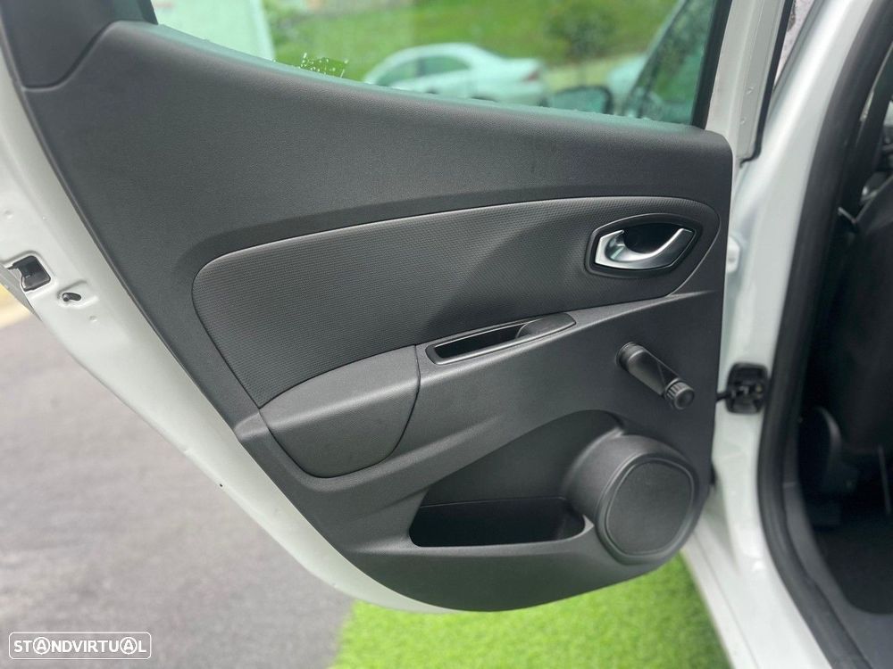 Renault Clio - 6