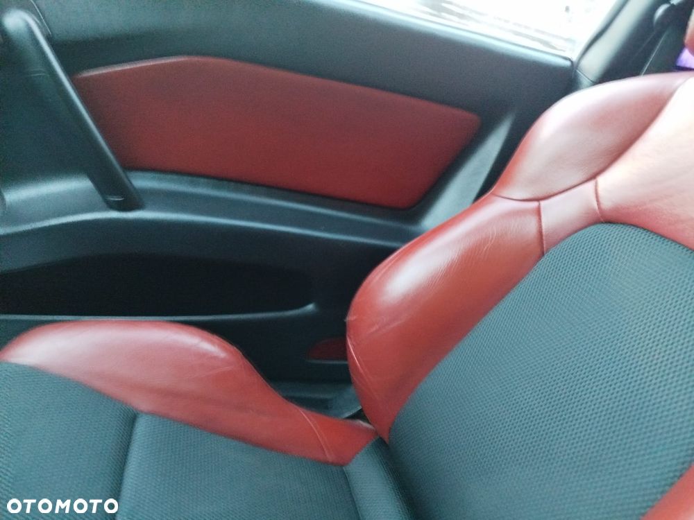 Hyundai Coupe 2.0 Dynamic - 28