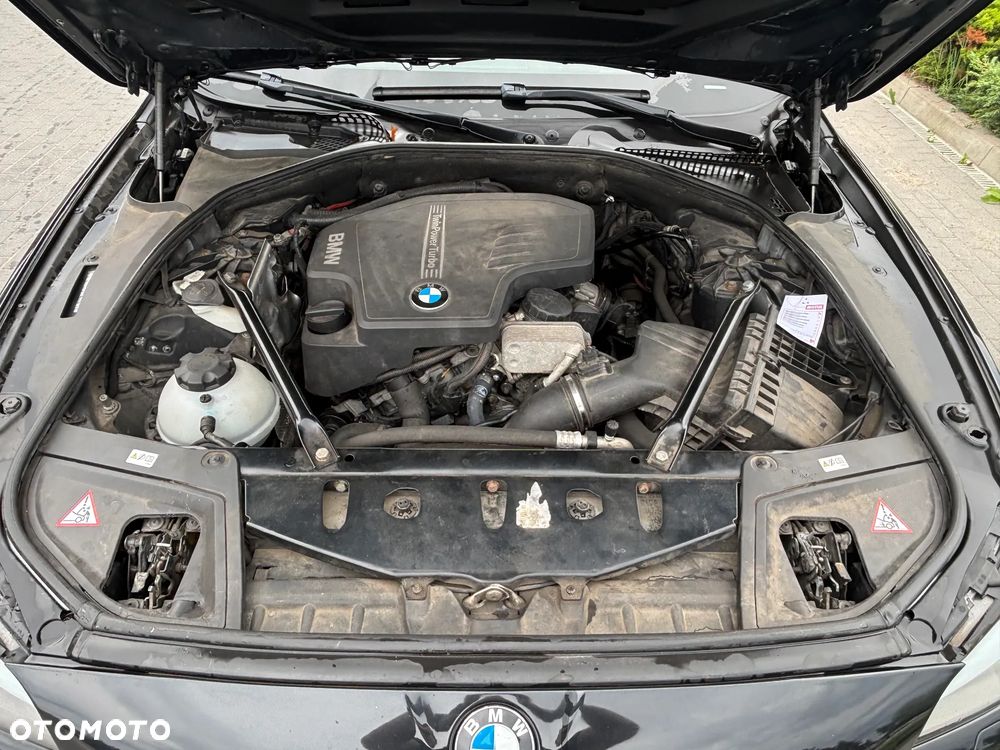 BMW Seria 5 520i - 7