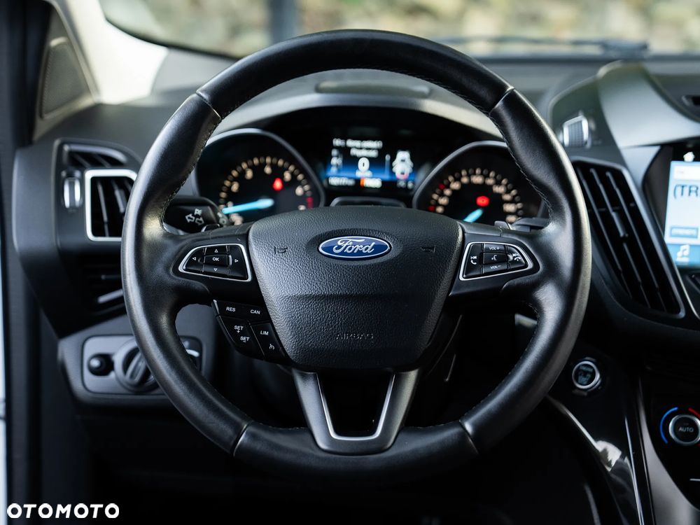 Ford Kuga 1.5 EcoBoost 4WD Titanium Plus - 24