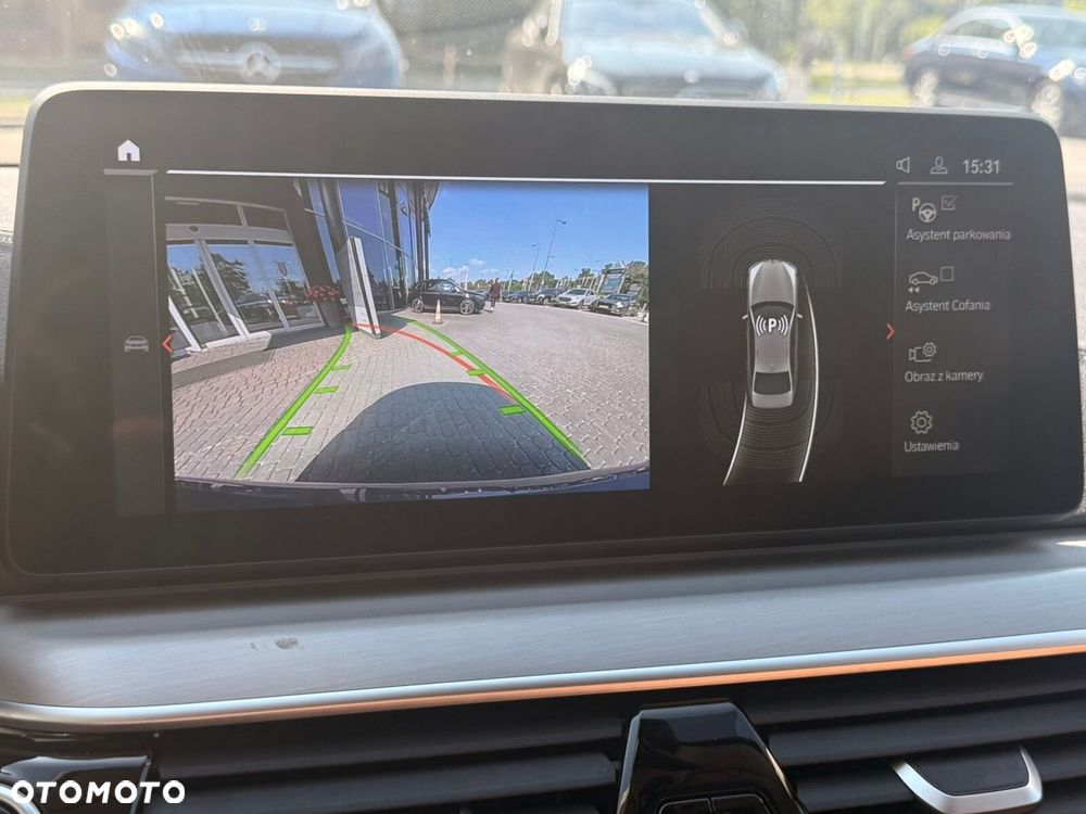 BMW Seria 5 530d xDrive mHEV Luxury Line - 31