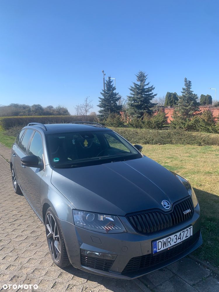 Skoda Octavia 2.0 TDI RS DSG - 9